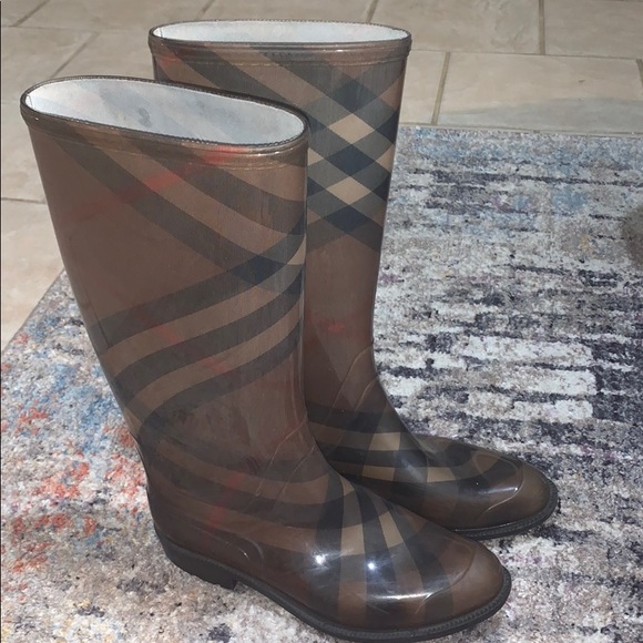 Burberry Check Rainboots - Picture 2 of 2